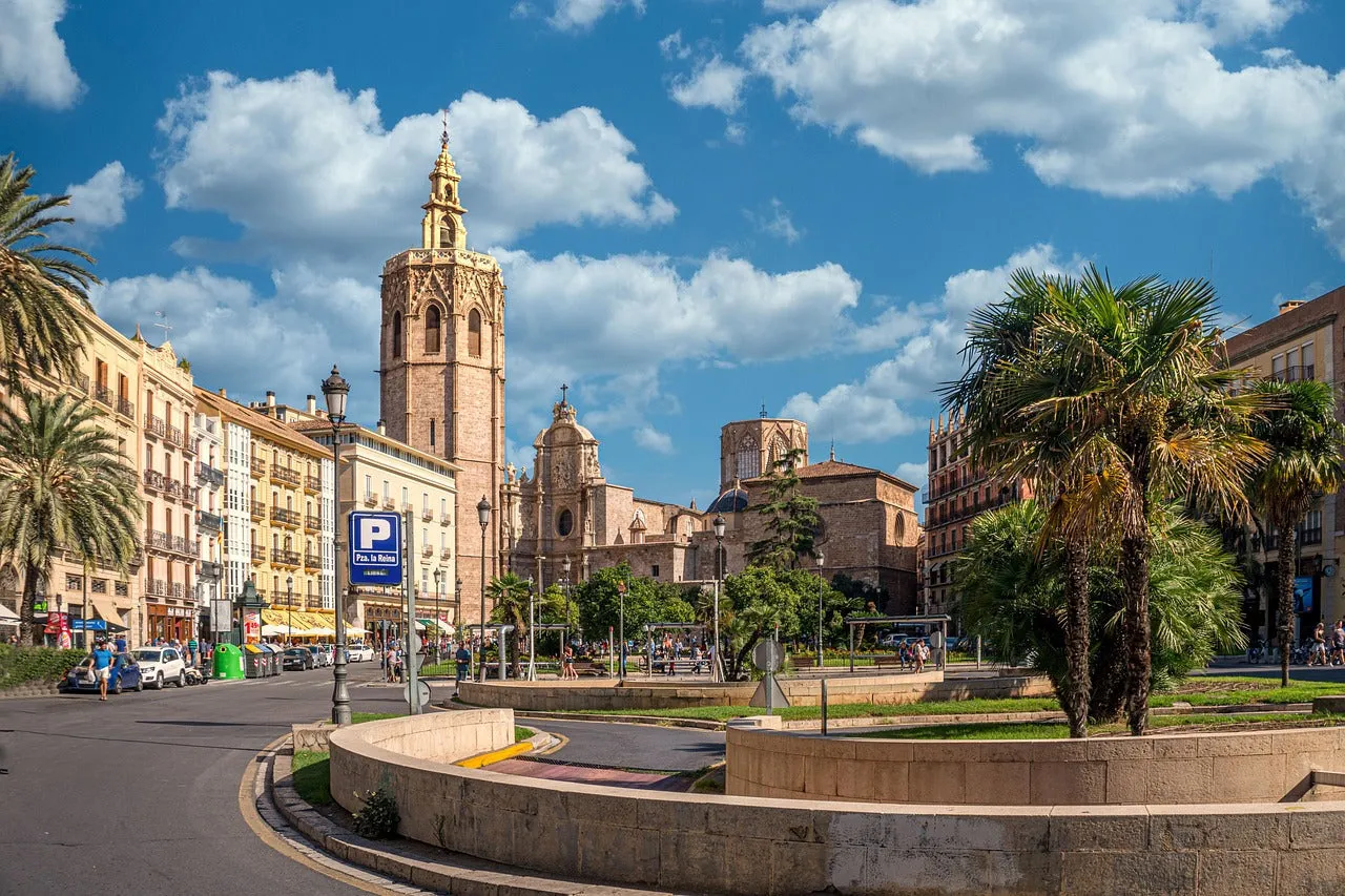 Lugares de Interés Cerca de Valencia: 1 Guía Completa para Explorar la Ciudad y sus Alrededores