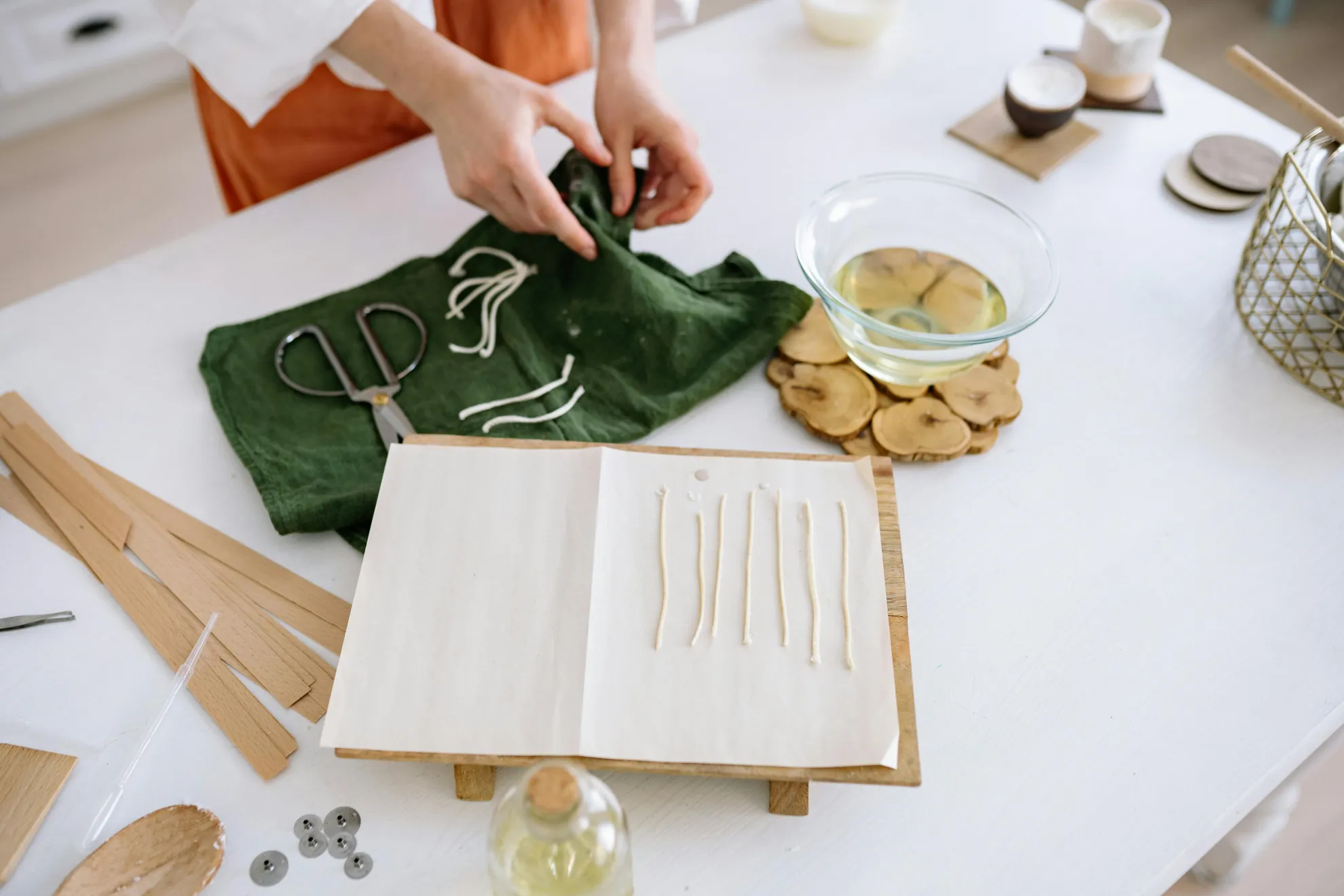 Taller de Velas Artesanales en Sevilla: 1 Experiencia para Conectar con el Arte y la Luz
