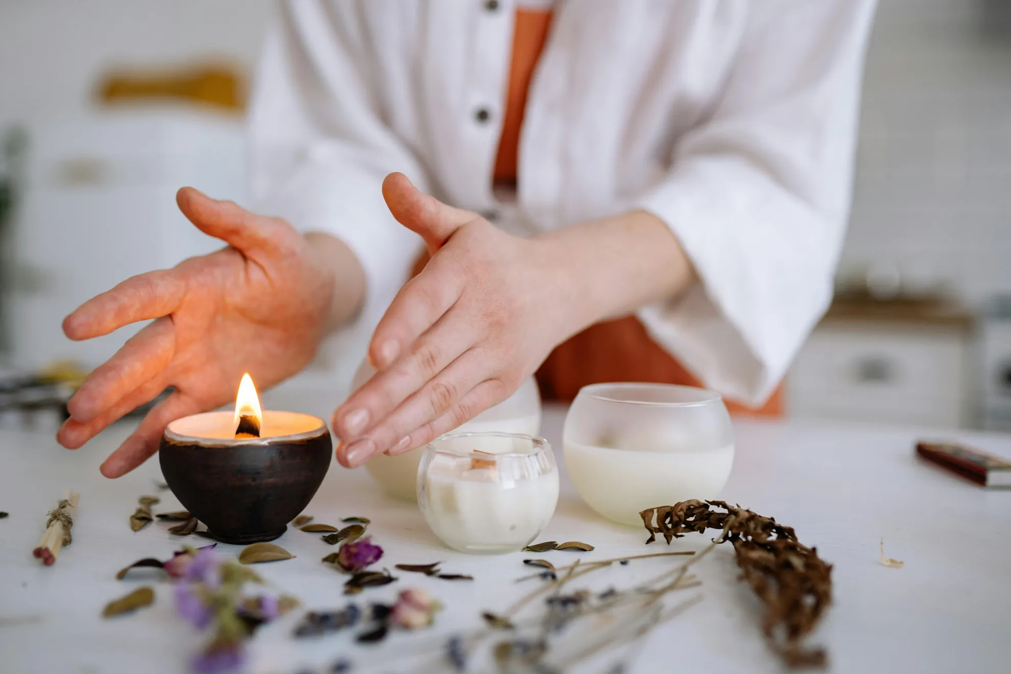 Talleres de Velas Artesanales: Un Viaje Creativo, Sostenible y Terapéutico